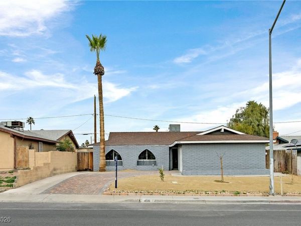 4516 E Flamingo Road, Las Vegas, NV 89121