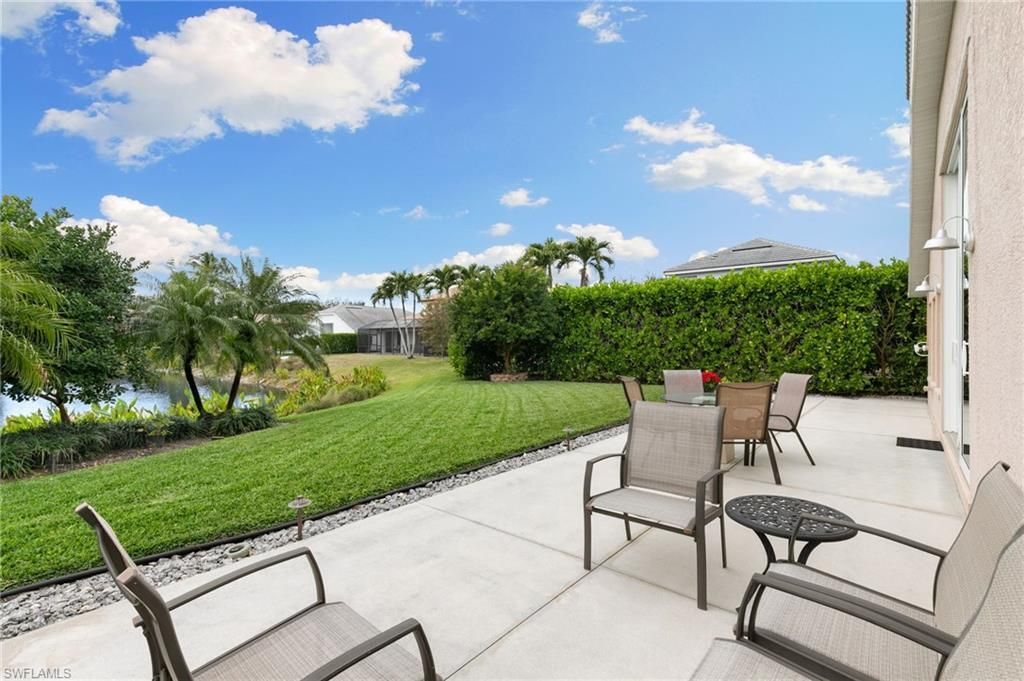 6737 Autumn Woods Blvd, Naples, FL 34109 Photo
