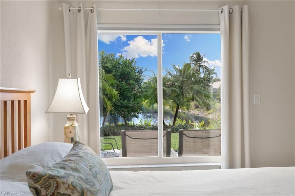 6737 Autumn Woods Blvd, Naples, FL 34109 Photo