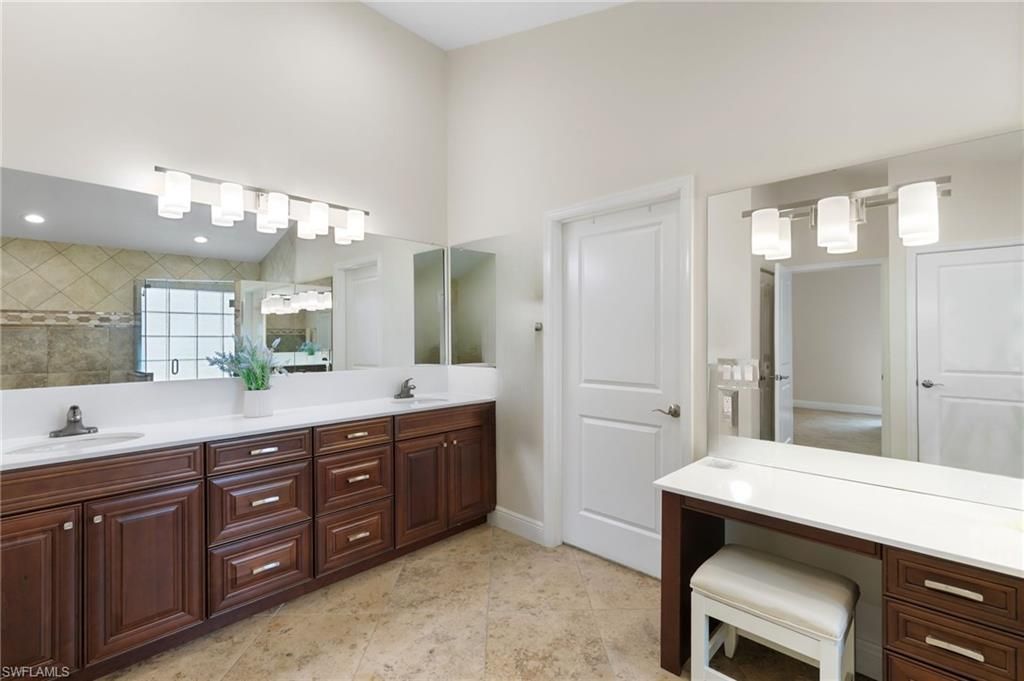 6737 Autumn Woods Blvd, Naples, FL 34109 Photo