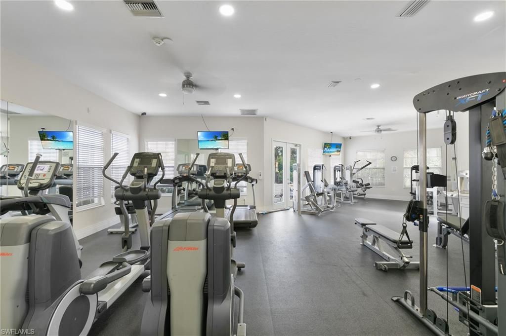 6737 Autumn Woods Blvd, Naples, FL 34109 Photo