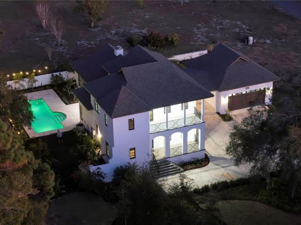 6905 CLAYTON STREET, MOUNT DORA, FL 32757