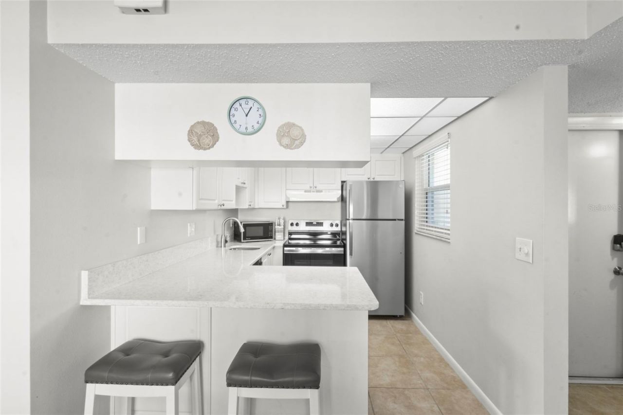 7193 W Country Club Drive N, Unit 140, Sarasota, FL 34243 Photo