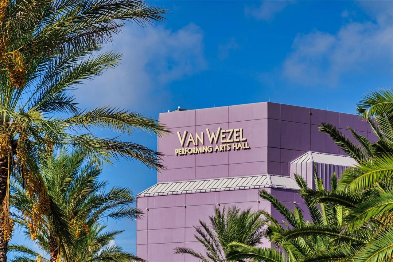 7193 W Country Club Drive N, Unit 140, Sarasota, FL 34243 Photo