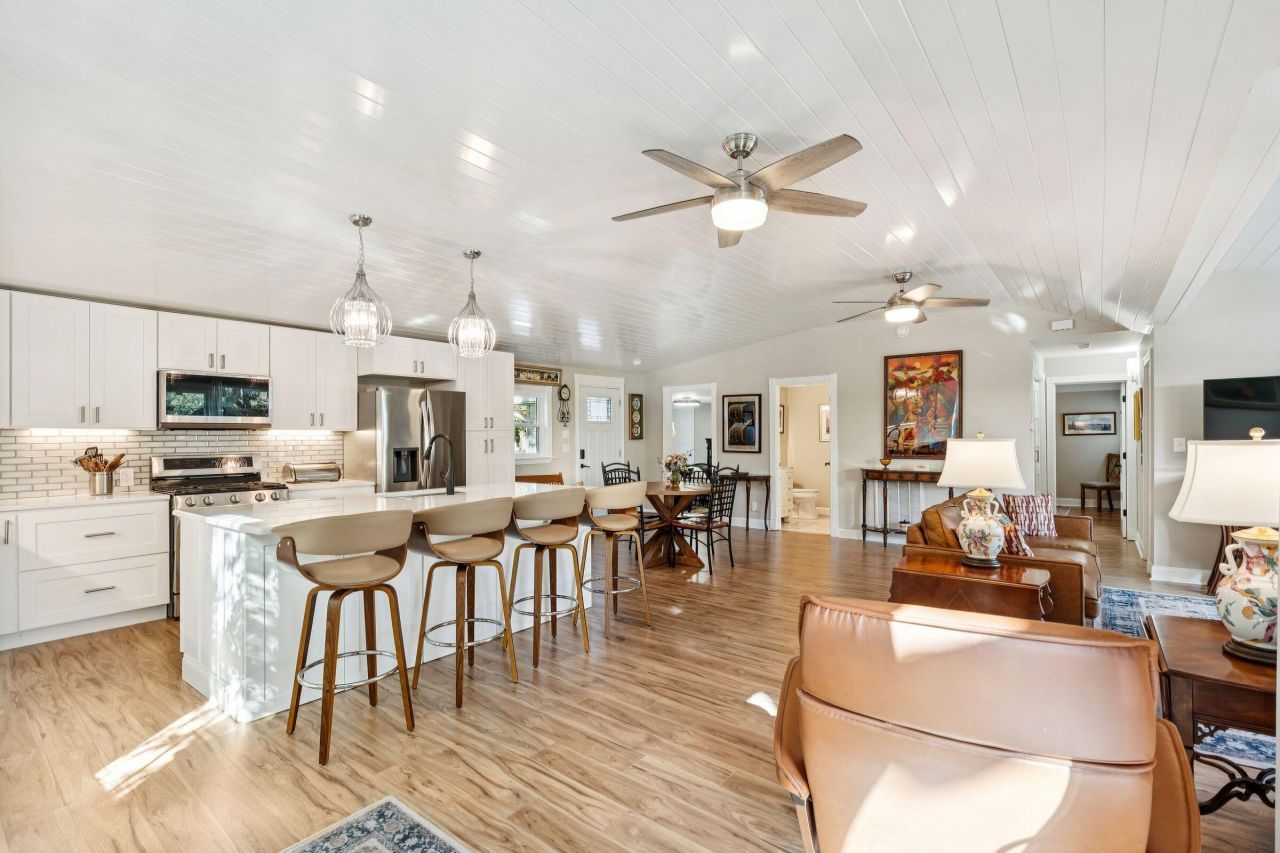 608 E Ashley Avenue Photo 11