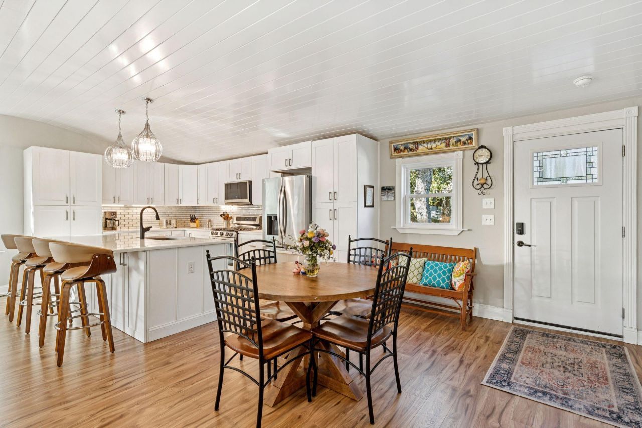 608 E Ashley Avenue Photo 23