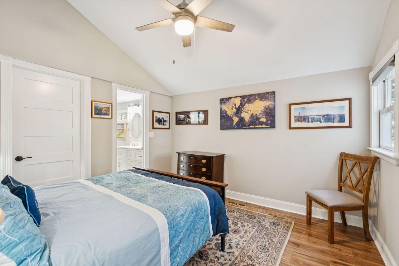 608 E Ashley Avenue Photo 34