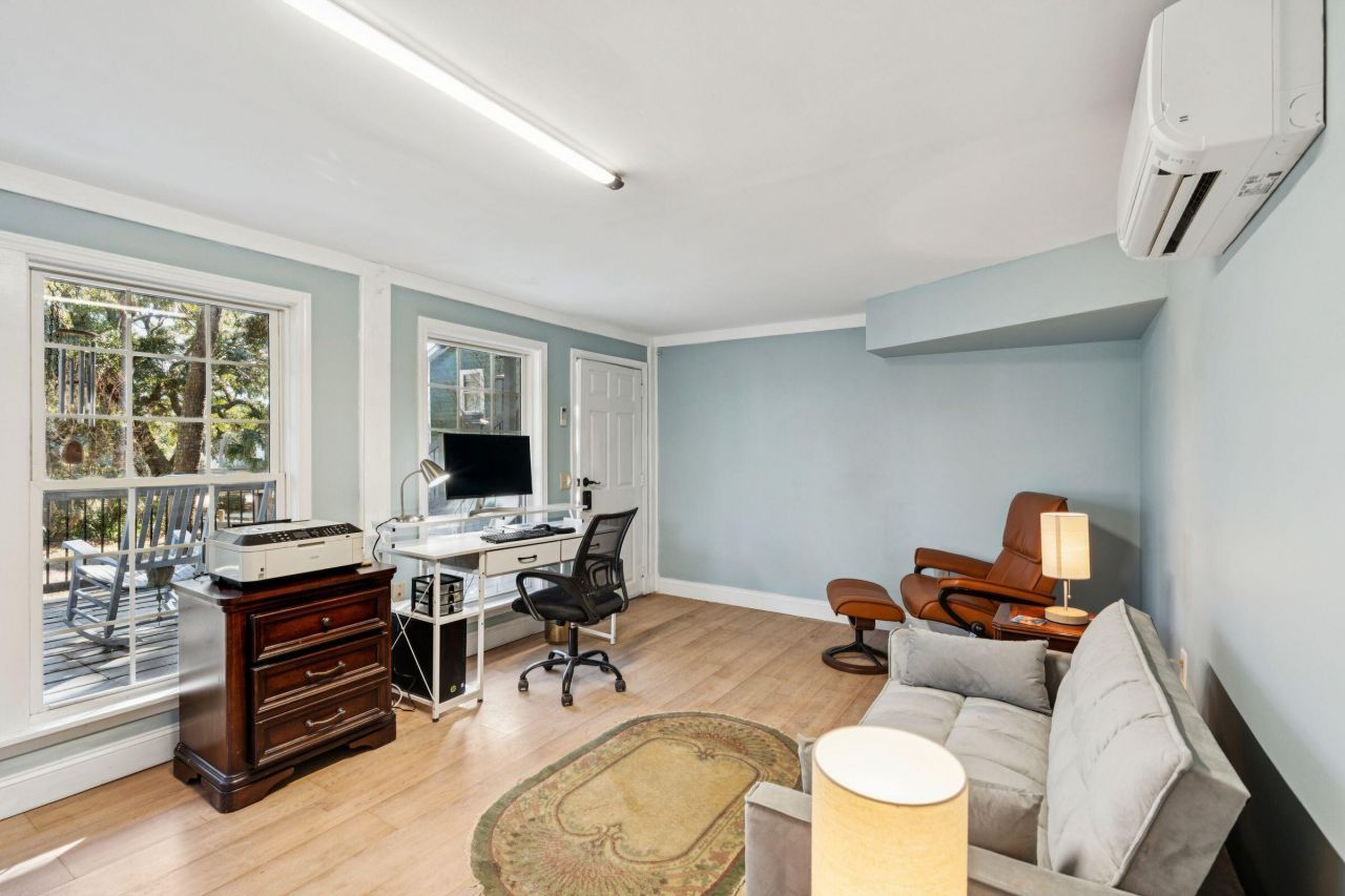 608 E Ashley Avenue Photo 44