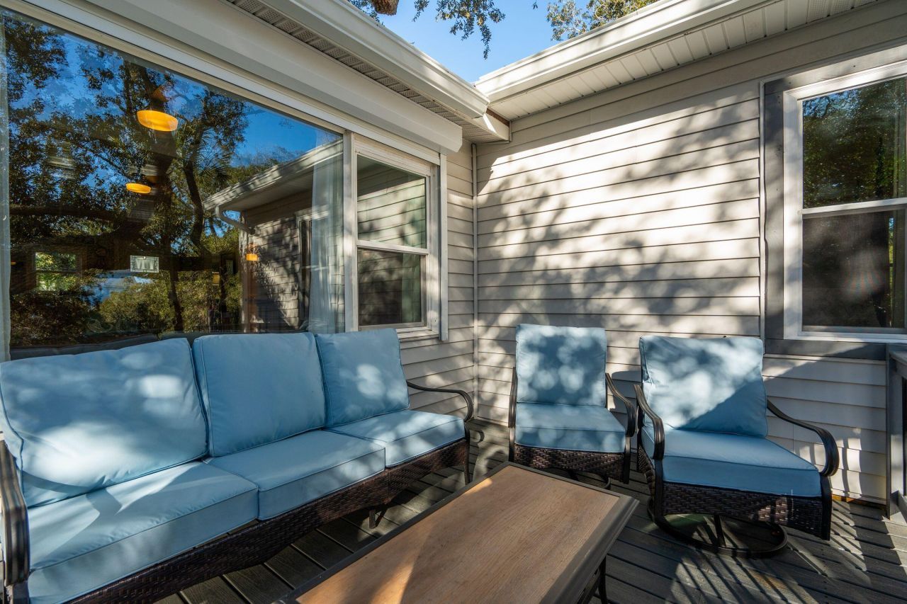 608 E Ashley Avenue Photo 53