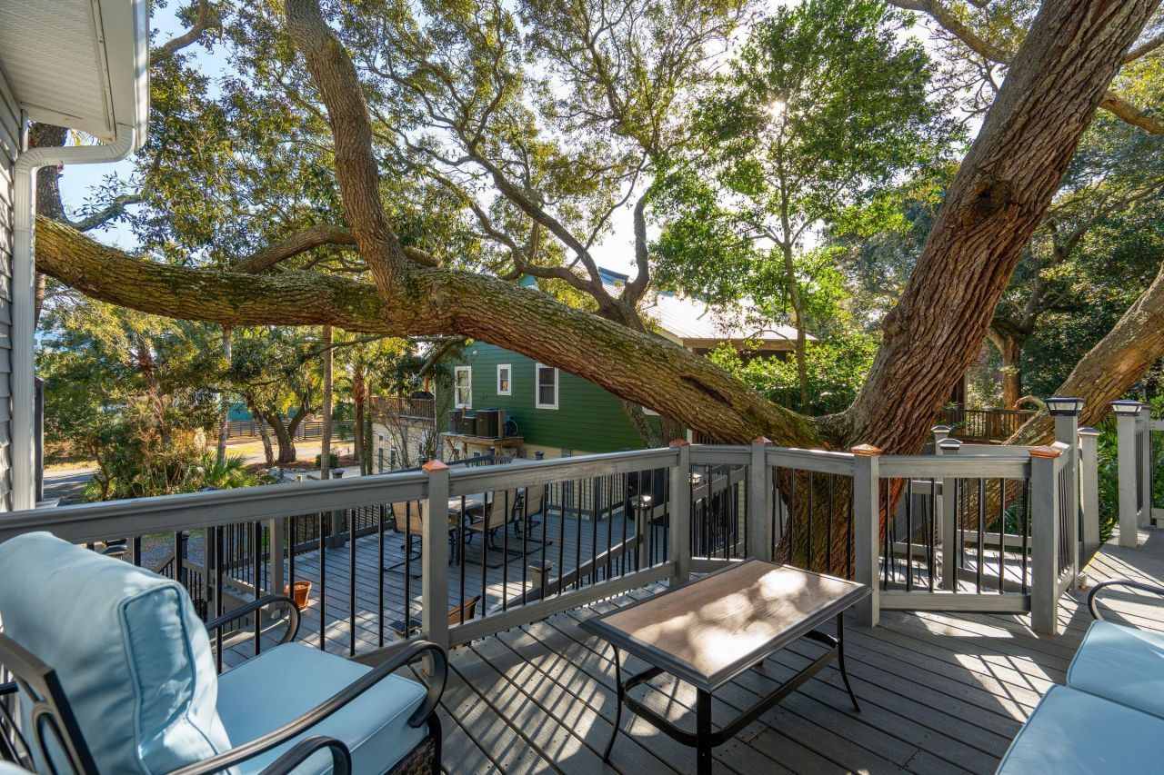 608 E Ashley Avenue Photo 54