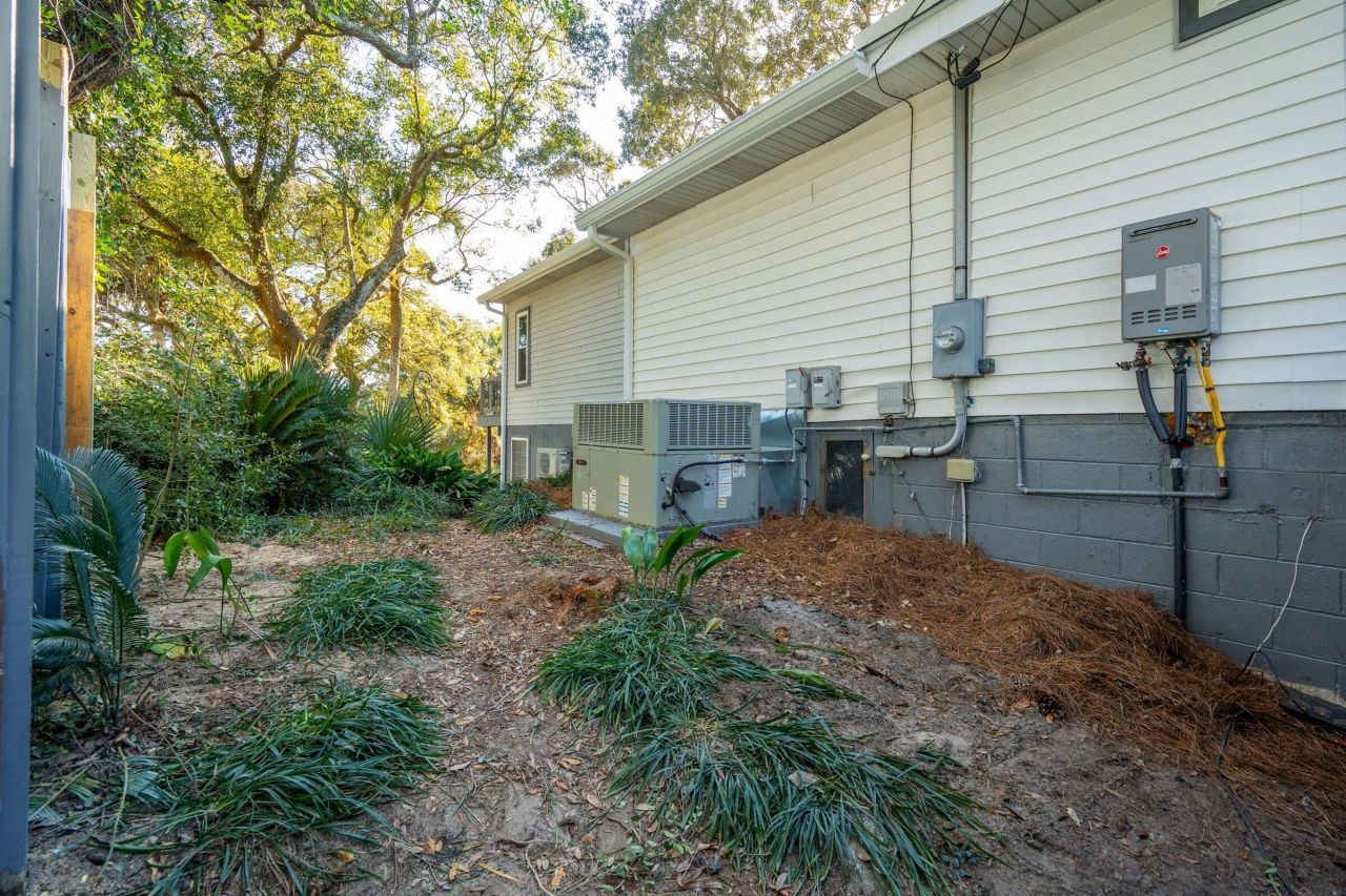 608 E Ashley Avenue Photo 60