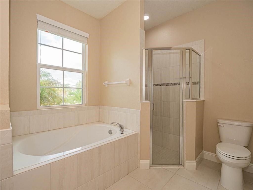 2576 Saint Lucia Circle, Vero Beach, FL 32967 Photo