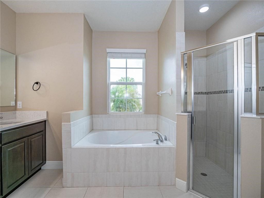 2576 Saint Lucia Circle, Vero Beach, FL 32967 Photo