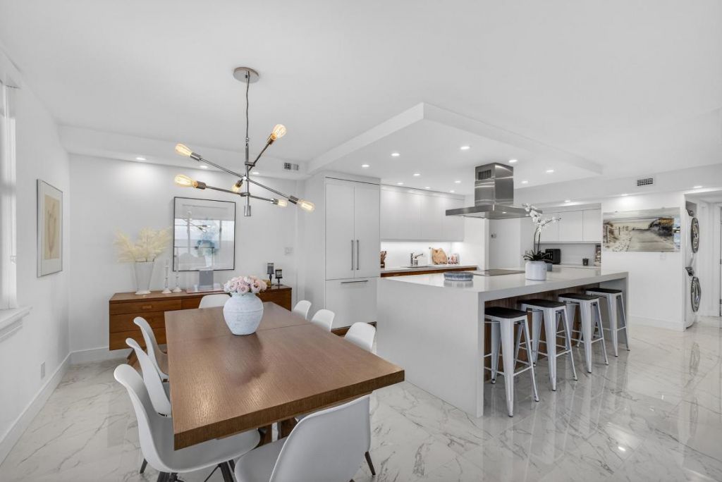 5440 N Ocean Drive, Unit Ph-206, Singer Island, FL 33404 Photo