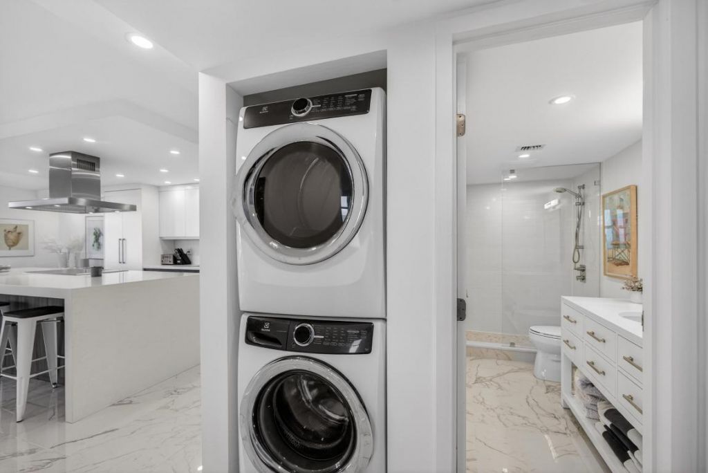 5440 N Ocean Drive, Unit Ph-206, Singer Island, FL 33404 Photo