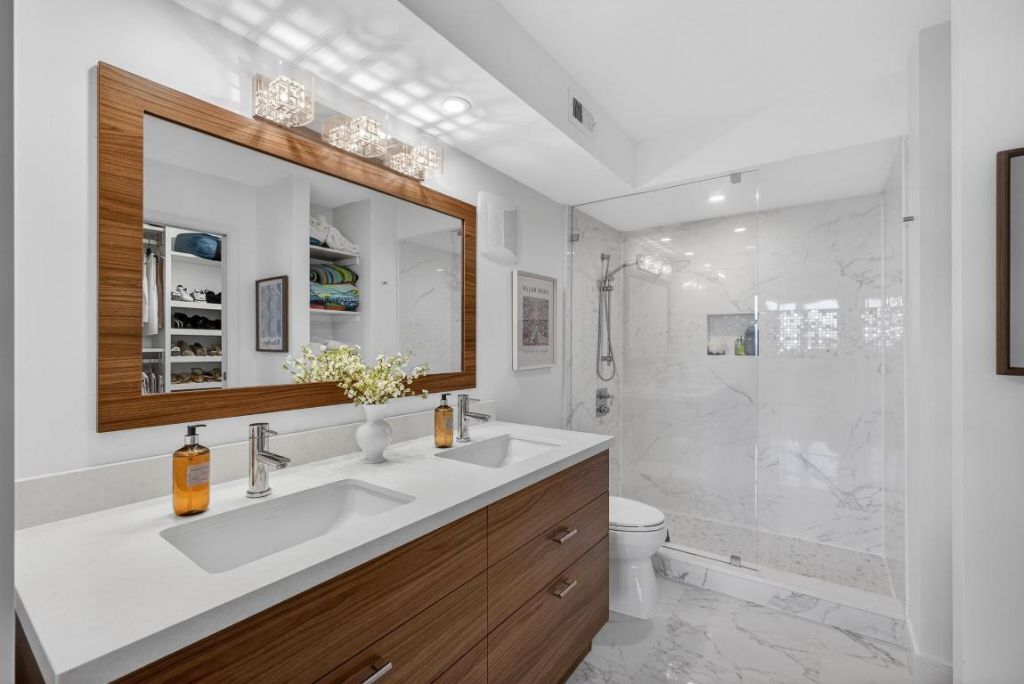 5440 N Ocean Drive, Unit Ph-206, Singer Island, FL 33404 Photo