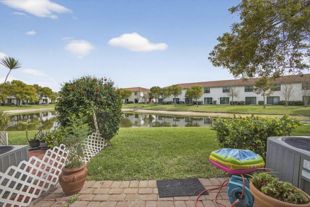 4147 Napoli Lake Drive, Riviera Beach, FL 33410 Photo