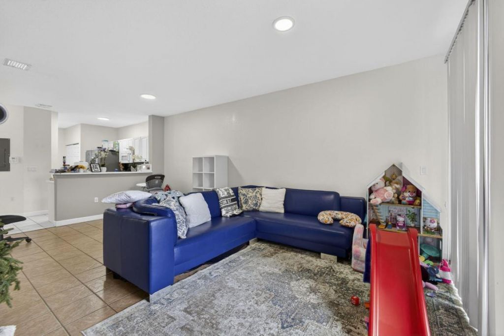 4147 Napoli Lake Drive, Riviera Beach, FL 33410 Photo