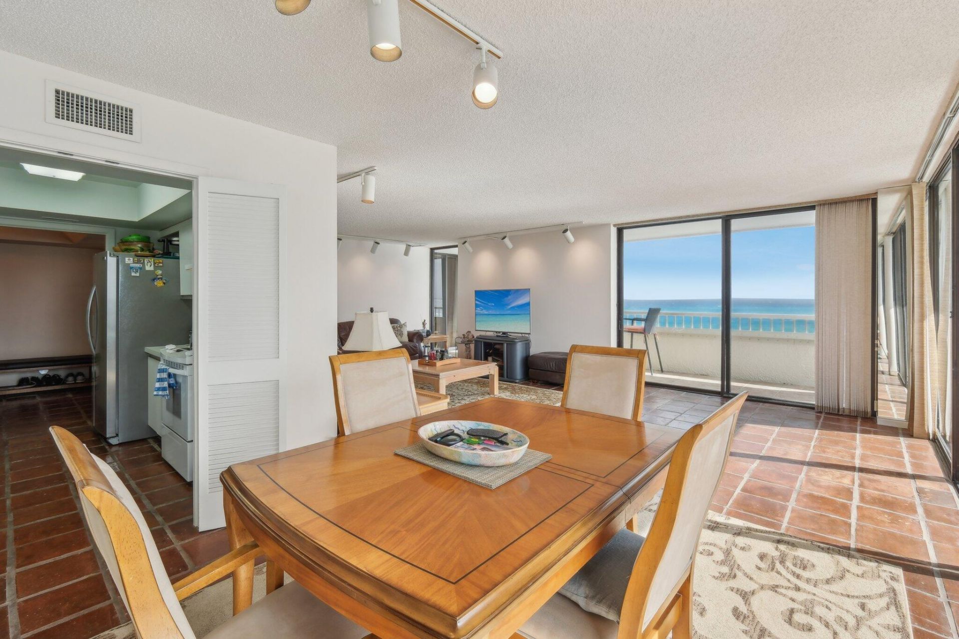 5280 N Ocean Drive, Unit 7a, Singer Island, FL 33404 Photo