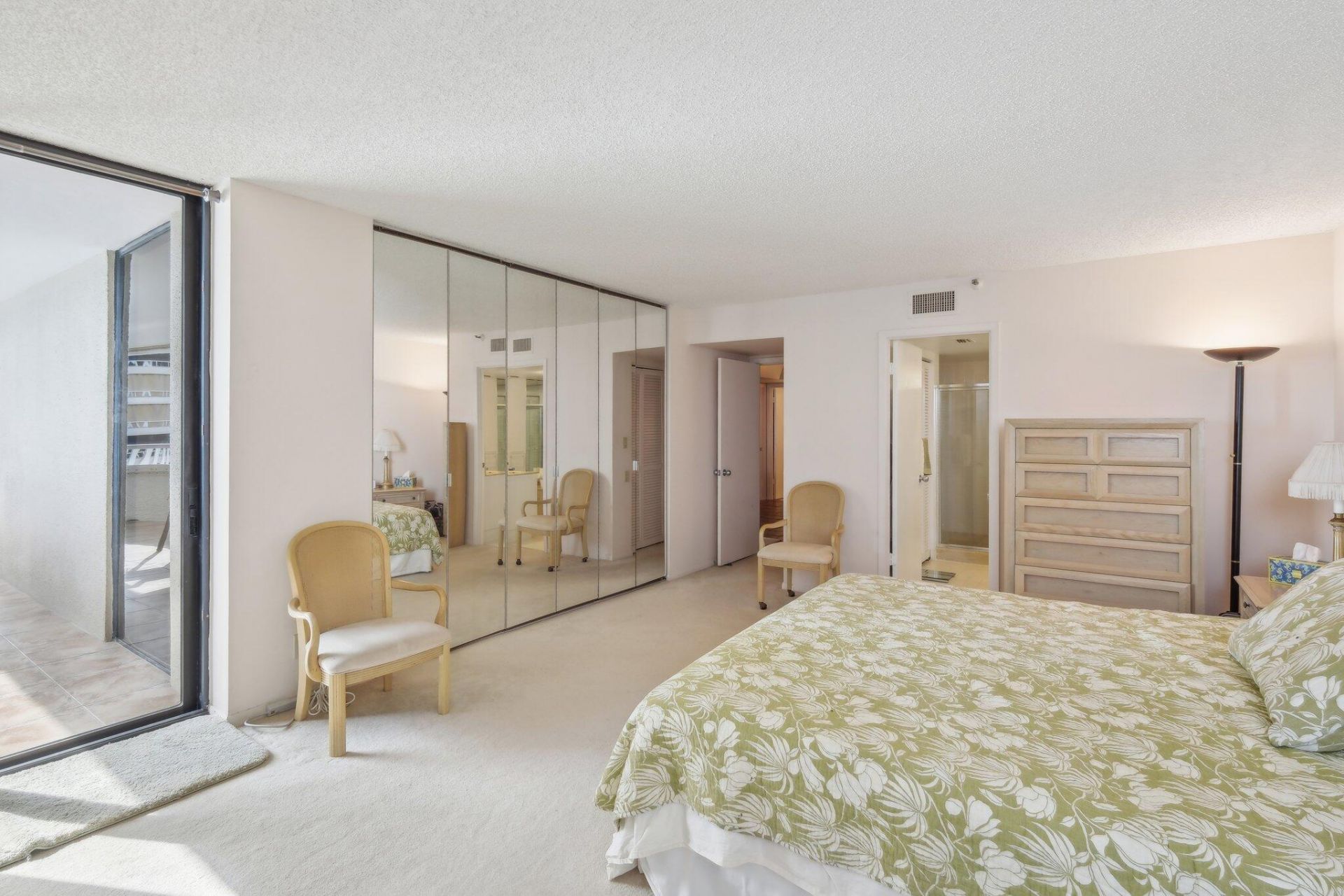 5280 N Ocean Drive, Unit 7a, Singer Island, FL 33404 Photo