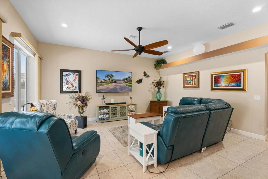 518 SW Ray Avenue, Port Saint Lucie, FL 34983 Photo