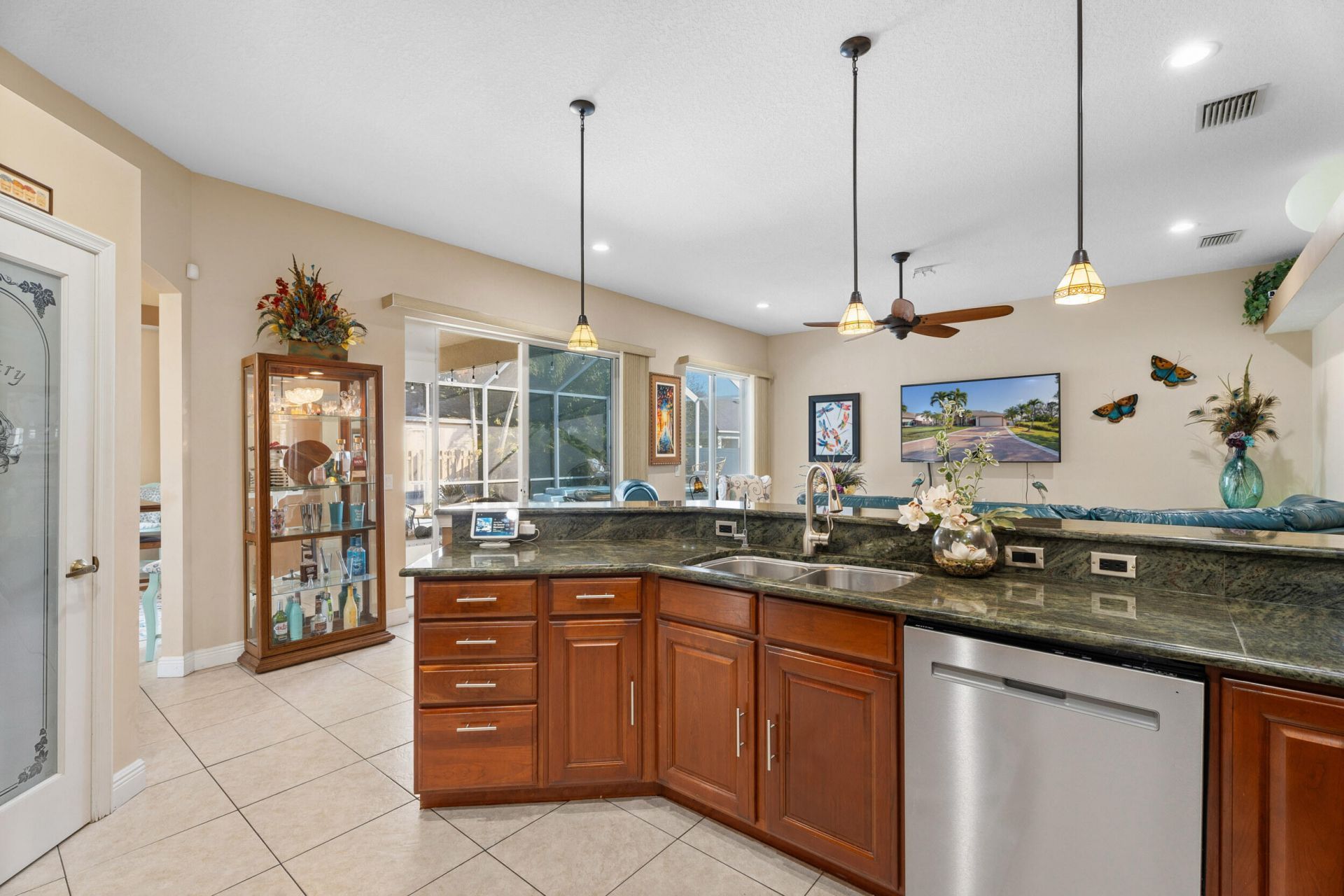 518 SW Ray Avenue, Port Saint Lucie, FL 34983 Photo