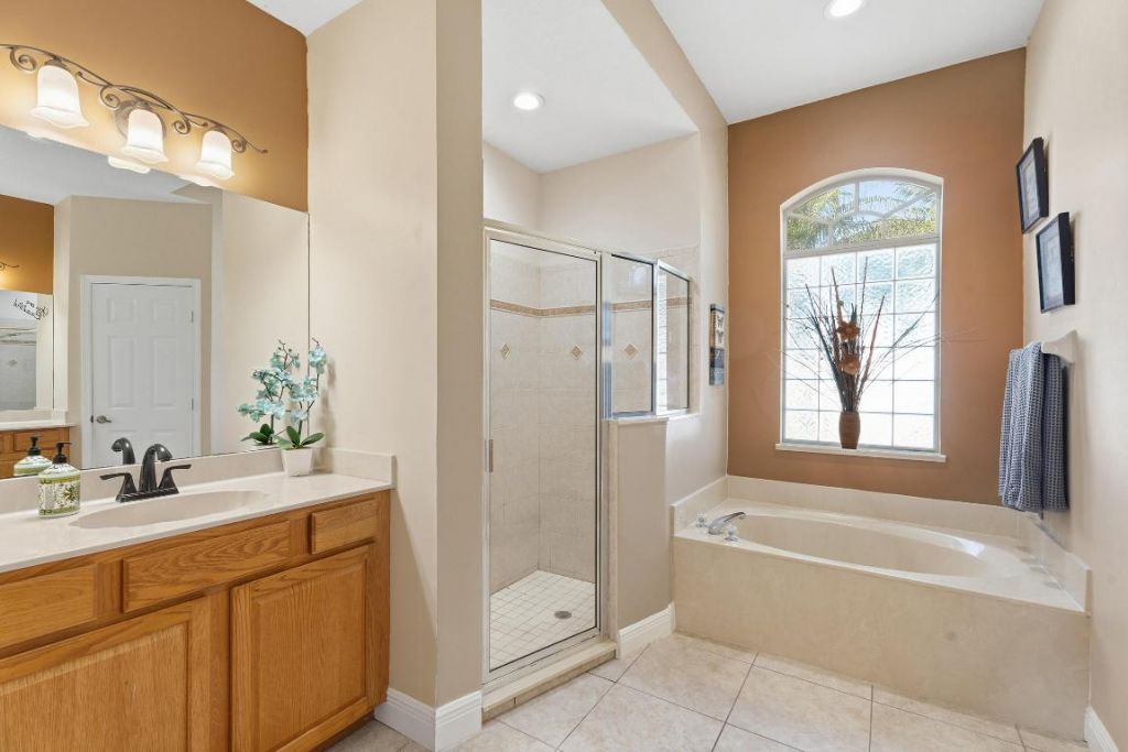 518 SW Ray Avenue, Port Saint Lucie, FL 34983 Photo