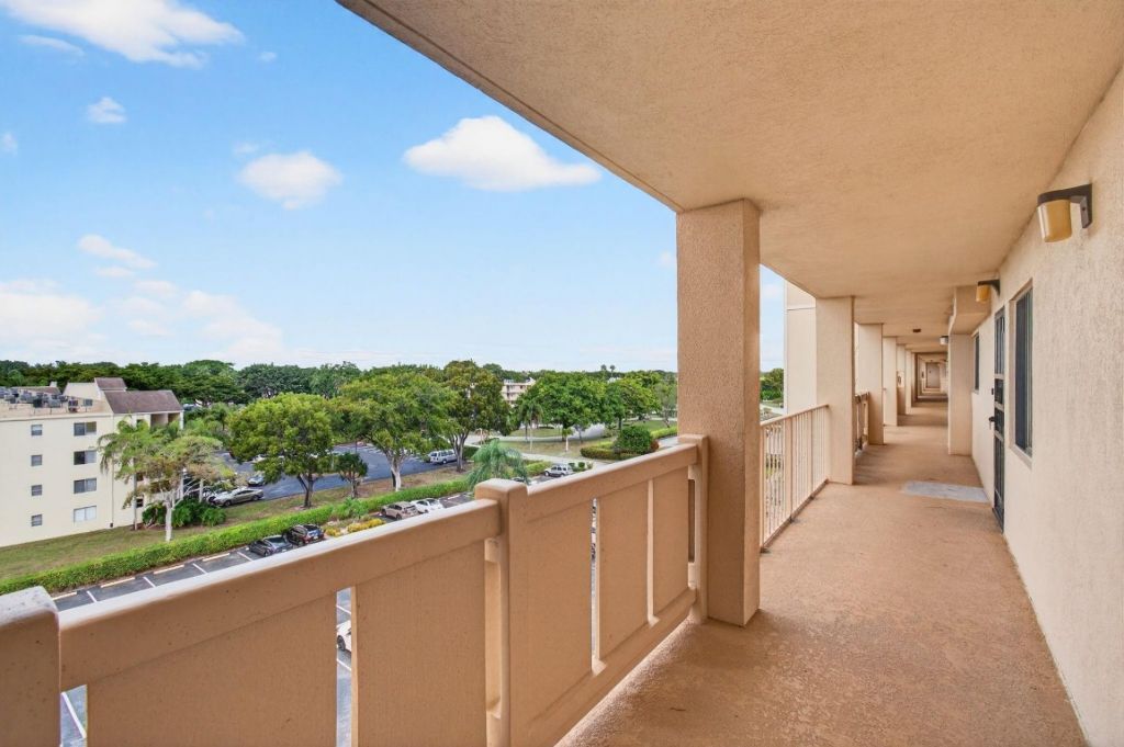 7076 Huntington Ln, Unit 608, Delray Beach, FL 33446 Photo