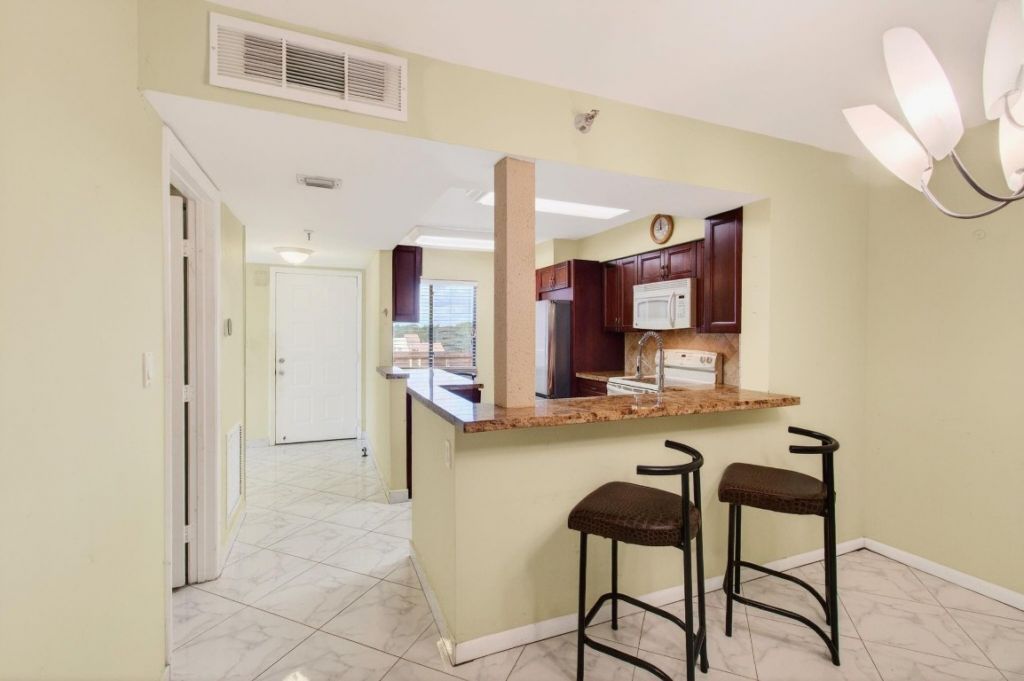 7076 Huntington Ln, Unit 608, Delray Beach, FL 33446 Photo