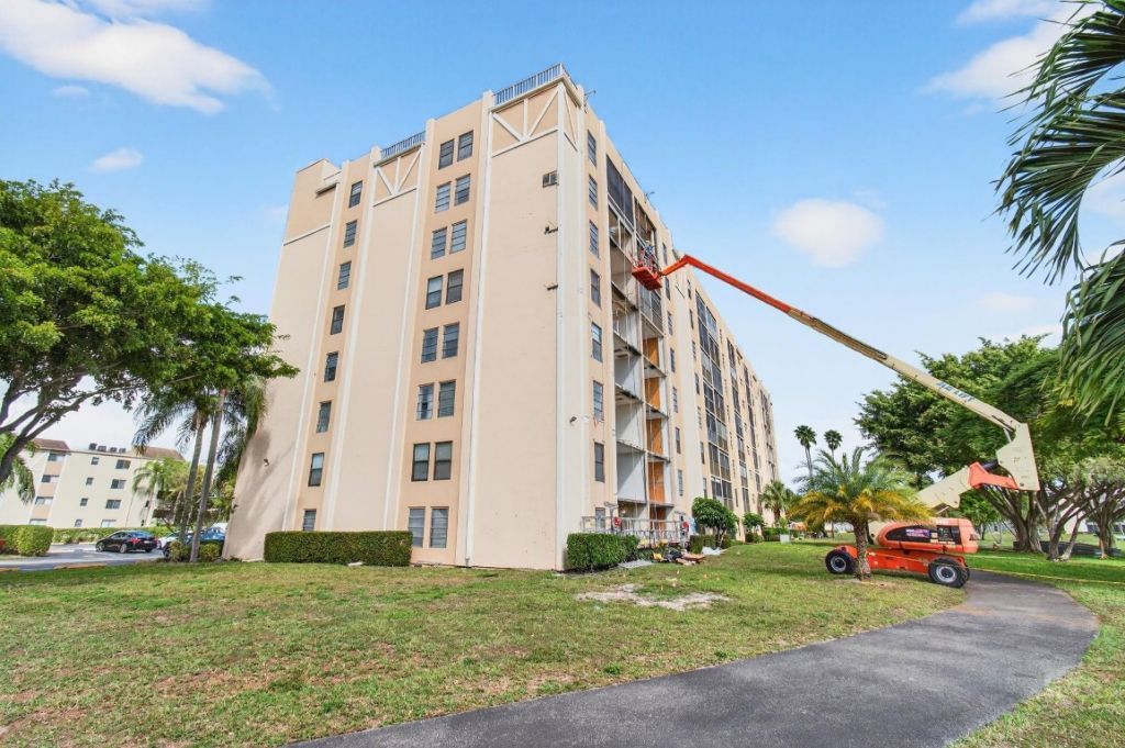 7076 Huntington Ln, Unit 608, Delray Beach, FL 33446 Photo