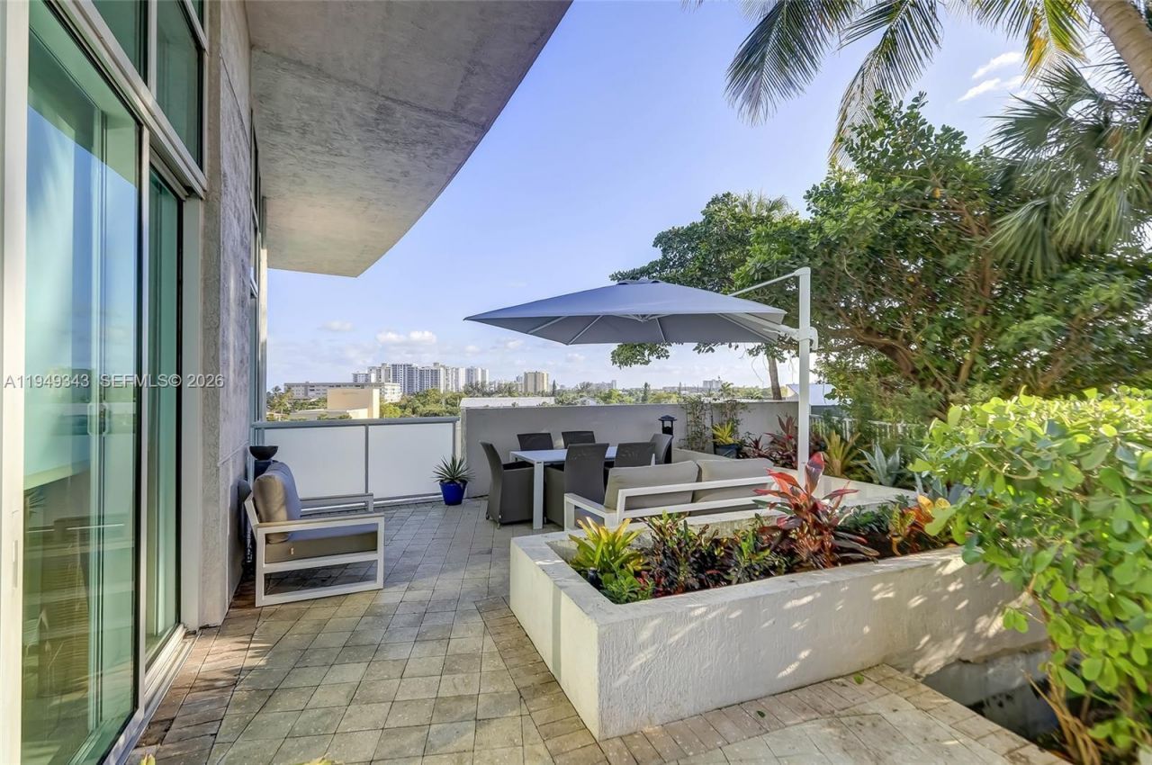 1 N Ocean Blvd, Unit 414, Pompano Beach, FL 33062 Photo