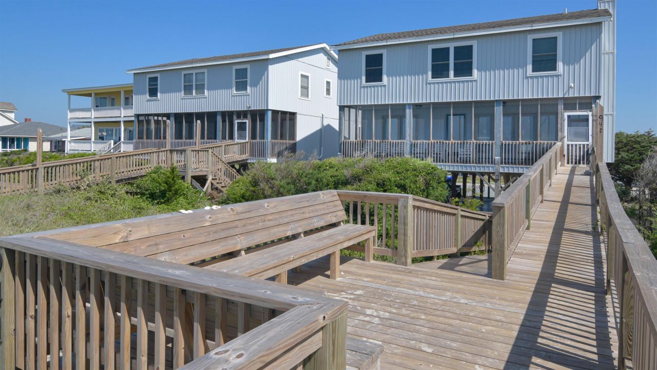 941 W Ocean Blvd., Holden Beach, NC 28462 Main Photo