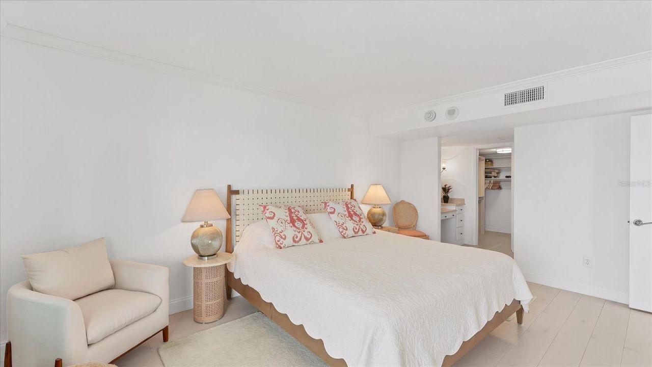 1100 Benjamin Franklin Drive, Unit 603, Sarasota, FL 34236 Photo