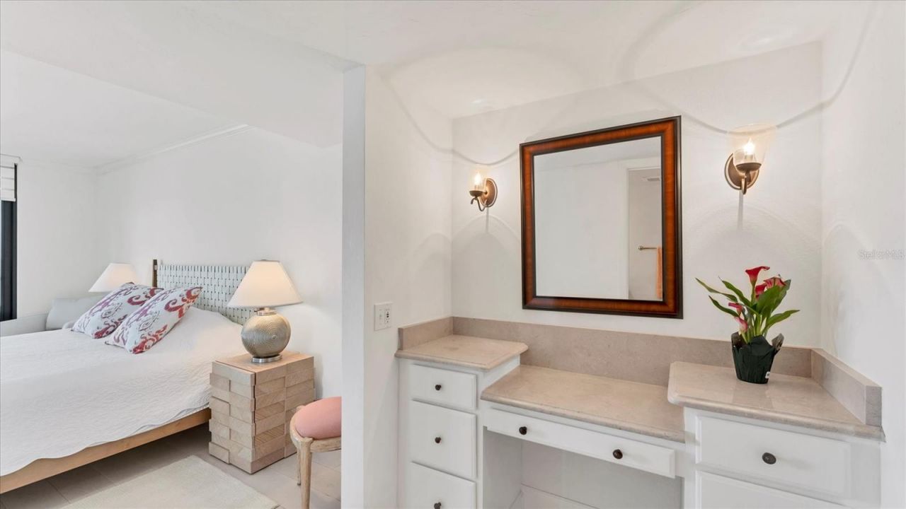 1100 Benjamin Franklin Drive, Unit 603, Sarasota, FL 34236 Photo