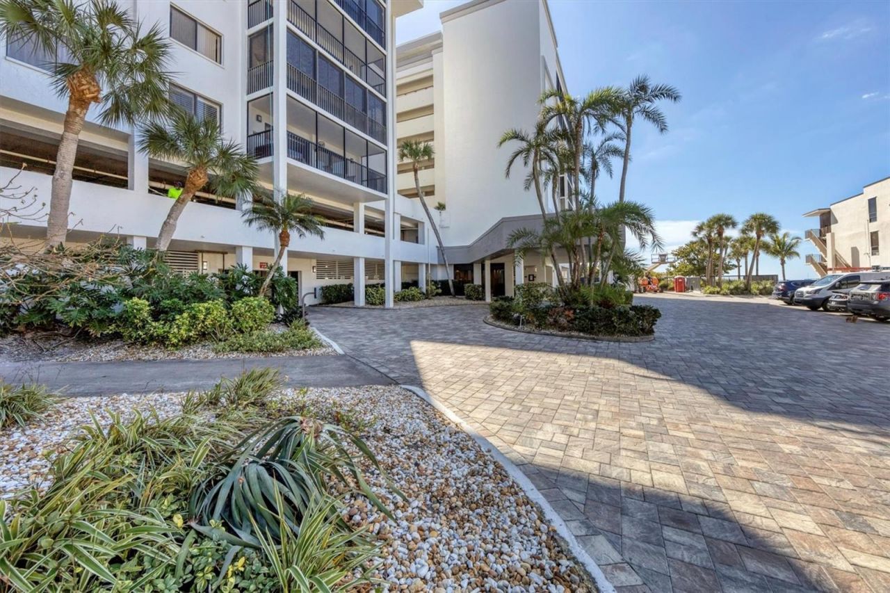 1100 Benjamin Franklin Drive, Unit 603, Sarasota, FL 34236 Photo
