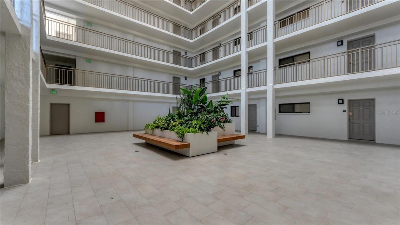 1100 Benjamin Franklin Drive, Unit 603, Sarasota, FL 34236 Photo
