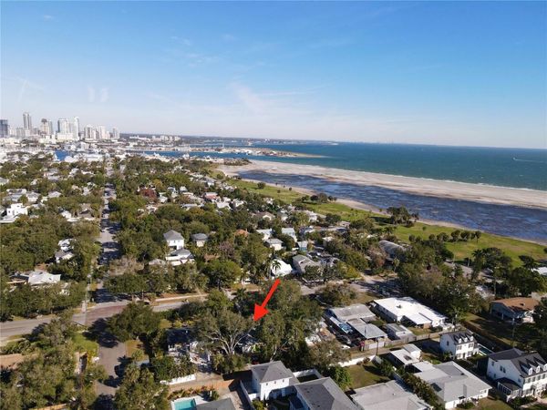 220 22ND AVENUE SE, ST PETERSBURG, FL 33705