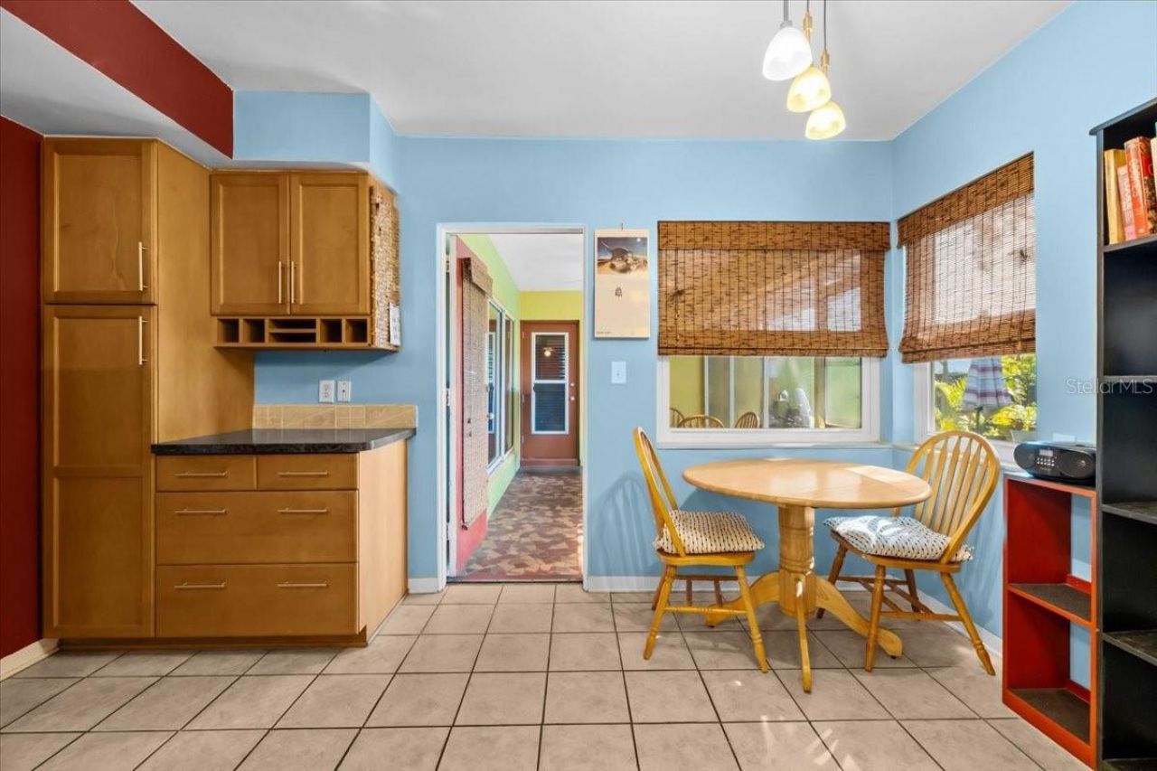 220 22nd Avenue Se, Saint Petersburg, FL 33705 Photo