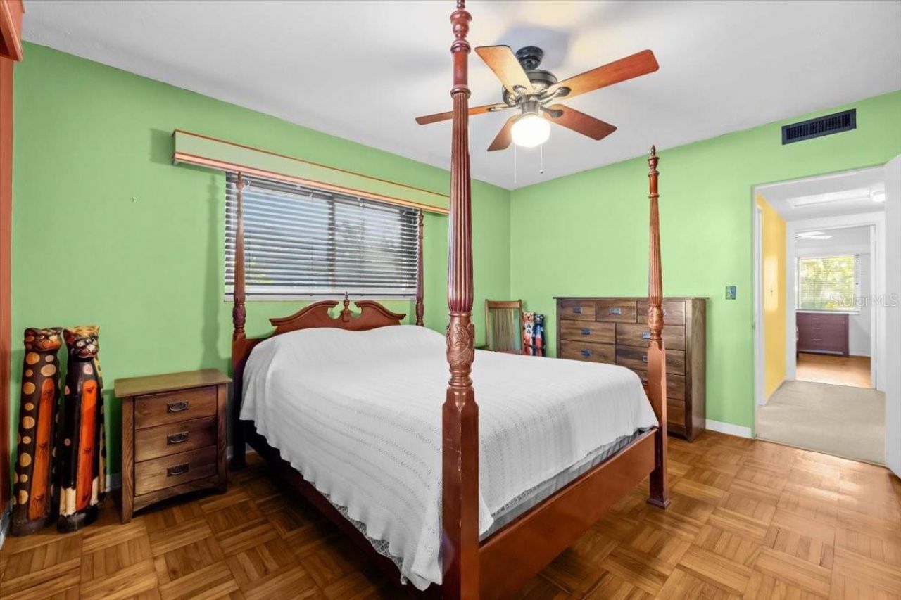 220 22nd Avenue Se, Saint Petersburg, FL 33705 Photo