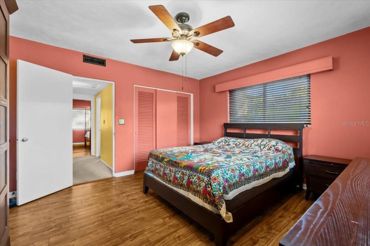 220 22nd Avenue Se, Saint Petersburg, FL 33705 Photo