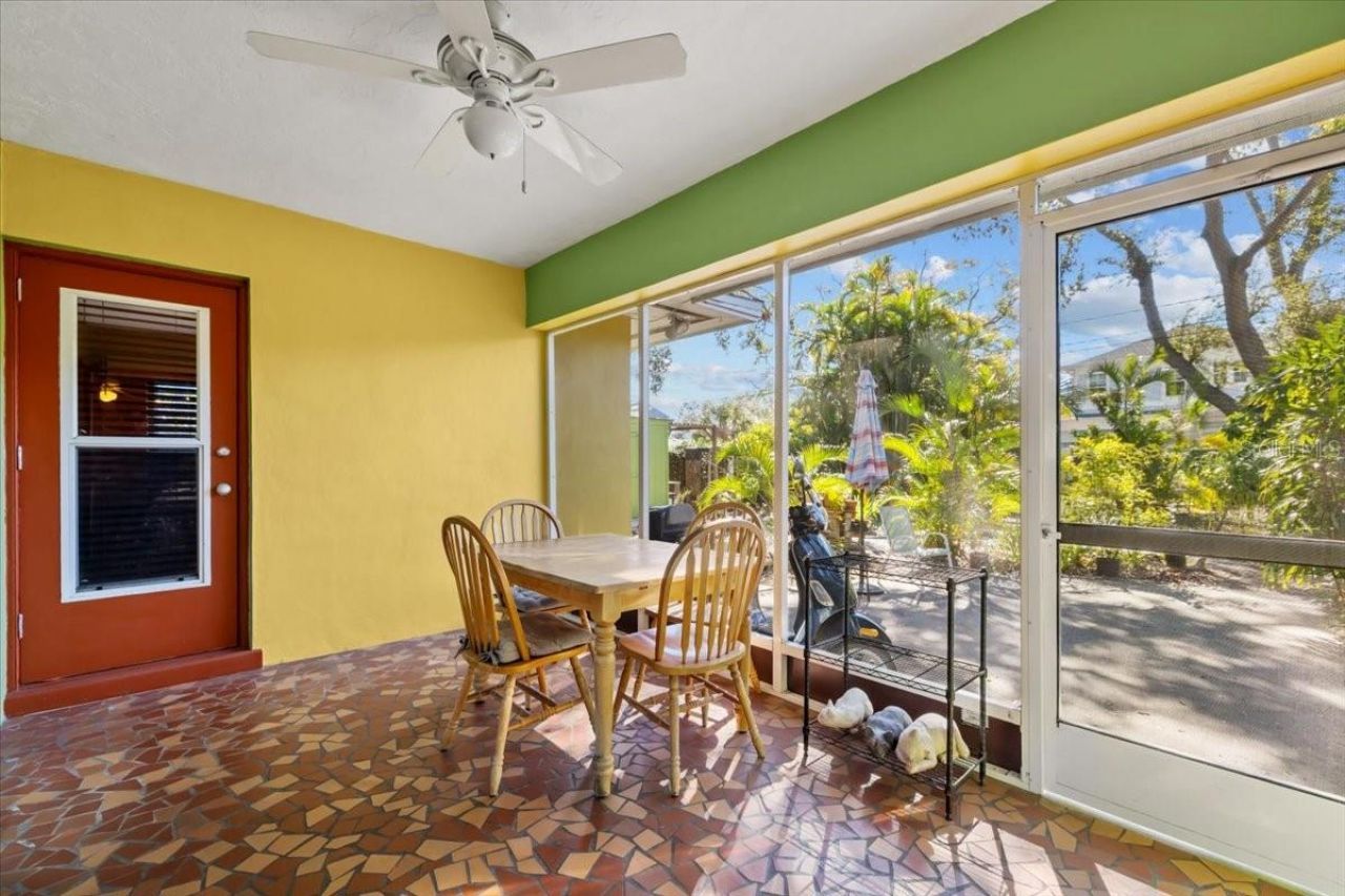 220 22nd Avenue Se, Saint Petersburg, FL 33705 Photo