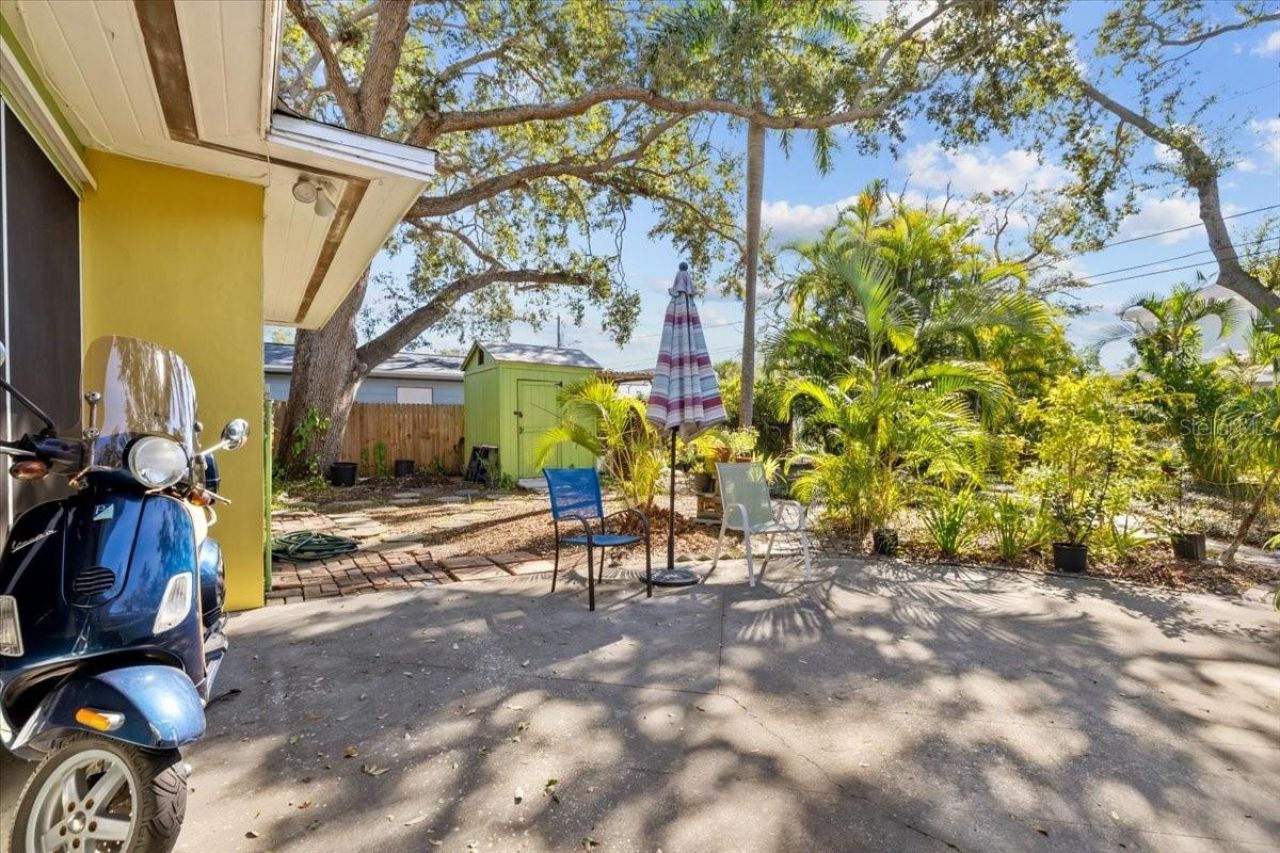 220 22nd Avenue Se, Saint Petersburg, FL 33705 Photo