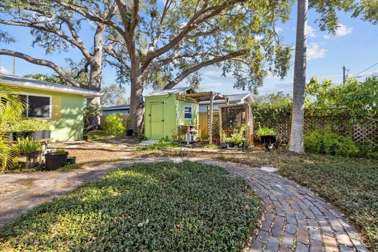 220 22nd Avenue Se, Saint Petersburg, FL 33705 Photo