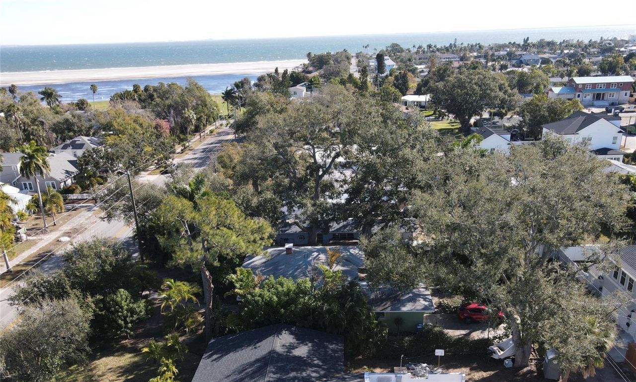 220 22nd Avenue Se, Saint Petersburg, FL 33705 Photo