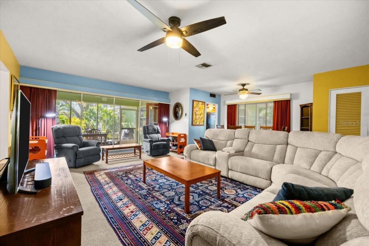 220 22nd Avenue Se, Saint Petersburg, FL 33705 Photo