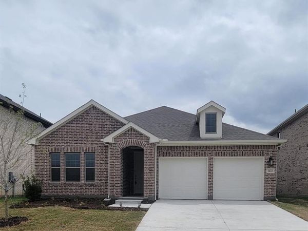 1633 Pine valley Drive, Fort Worth, TX 76052