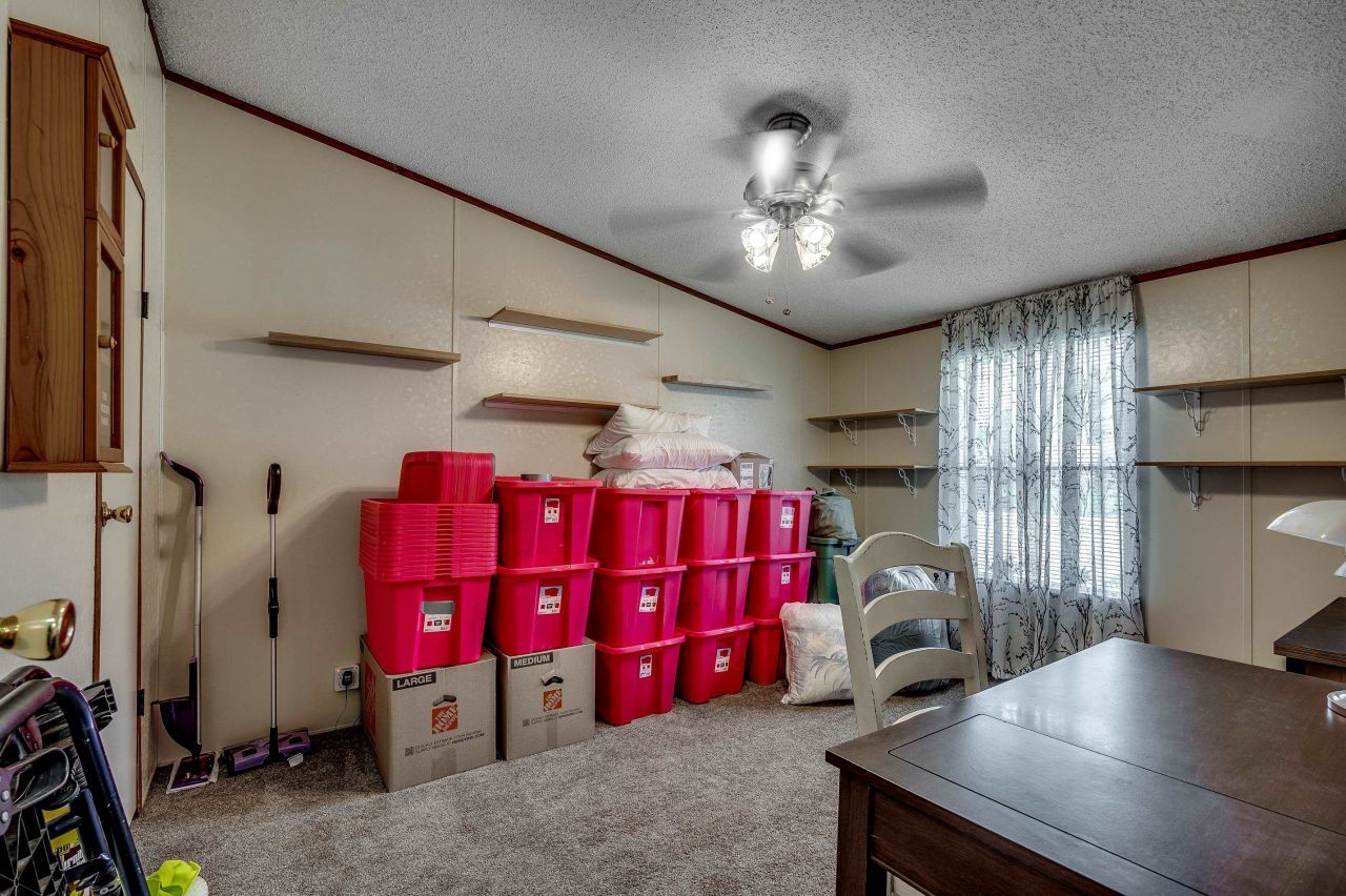 300 Rolling Ridge Dr. Photo 16