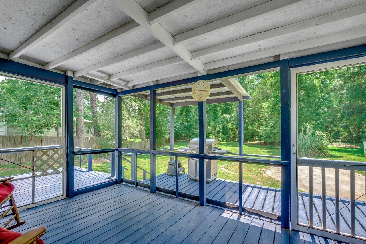 300 Rolling Ridge Dr. Photo 18