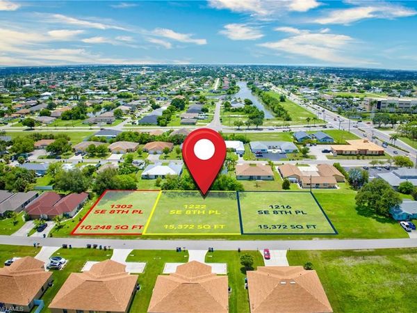 1216 SE 8th PL , CAPE CORAL, FL 33990