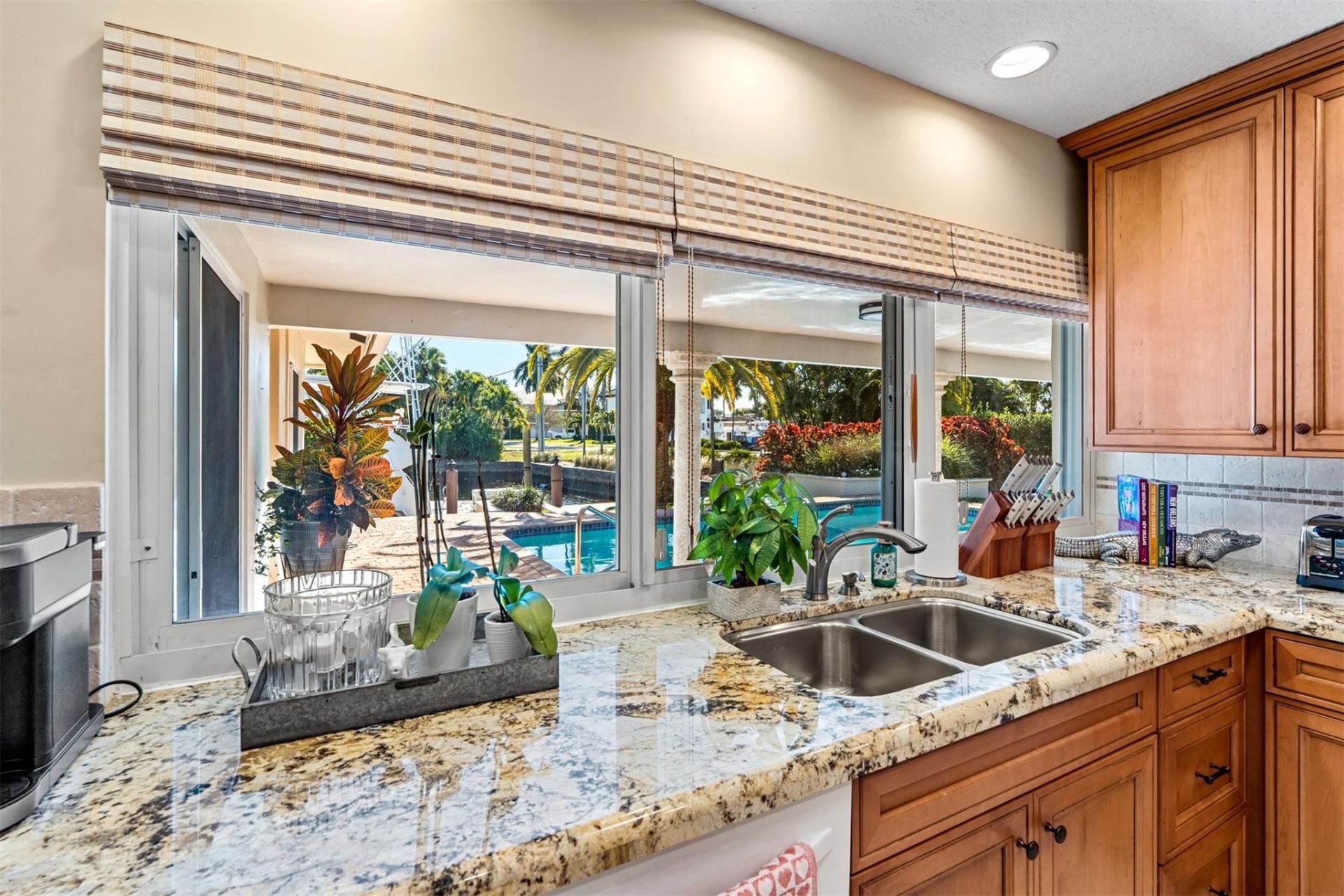 3900 NE 24th Avenue, Lighthouse Point, FL 33064 Photo